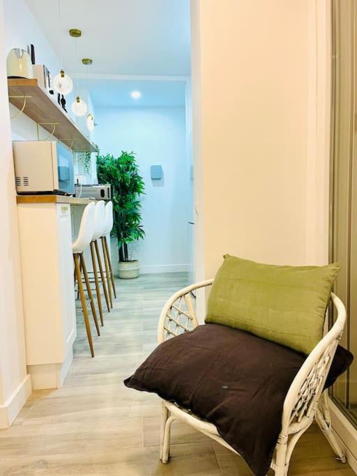 New Luxurious Studio With Patio/Center Leilighet Málaga Eksteriør bilde